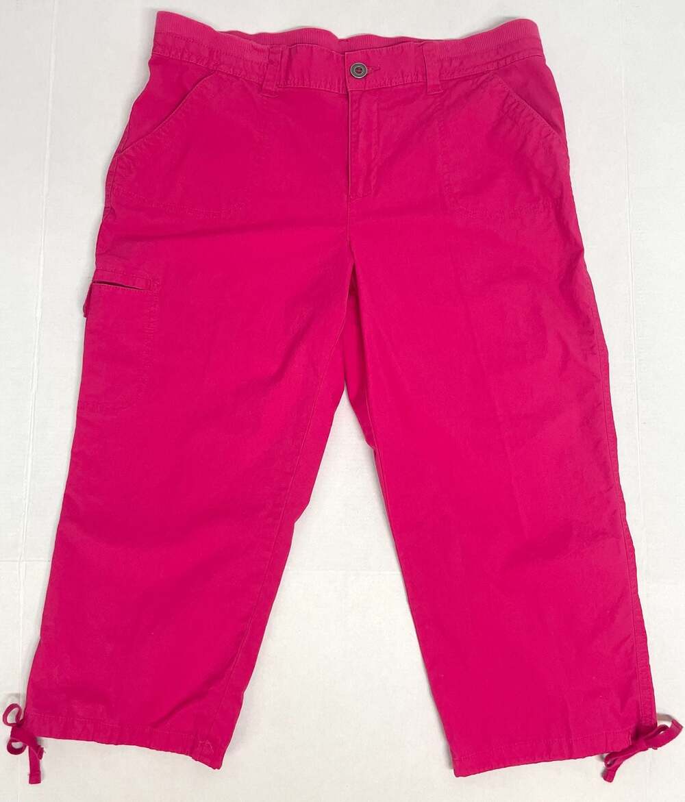 Madison Pink Cargo Capri Pants Tie Hems Size 10 Casual Comfortable Summer Chic